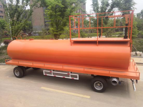 消防機(jī)器人試驗(yàn)用水罐車